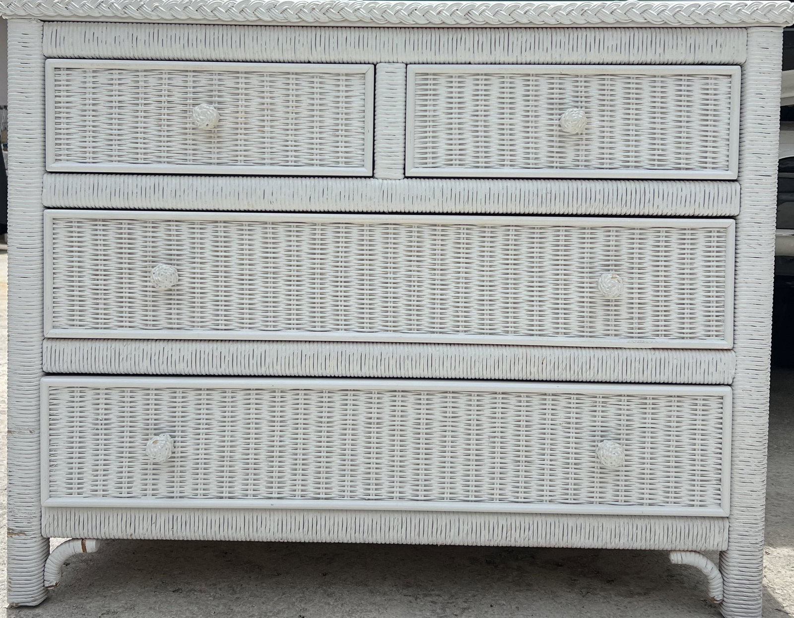 Vintage Coastal White Wicker & Rattan 4-Drawer Dresser – Made in USA: This is an exceptional vintage coastal 4-drawer dresser featuring a striking combination of tightly woven wicker panels and sturdy rattan framing. Finished in a crisp, clean white, this versatile piec
