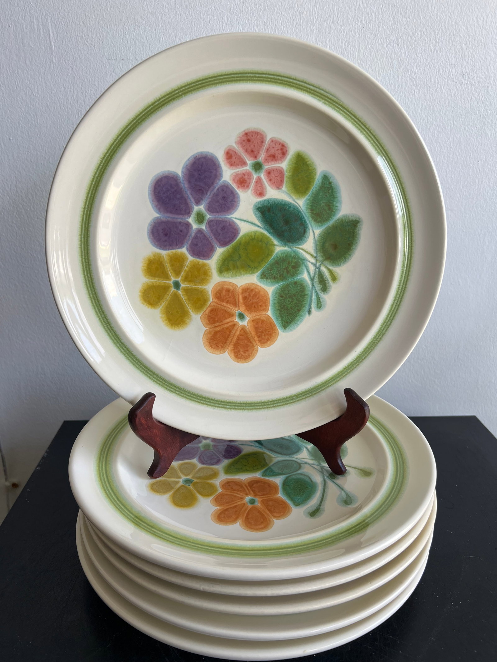 Set of 6 Vintage Franciscan Earthenware "Floral" 10.5" Dinner Plates (1970s, USA): Brand/Maker: Franciscan Earthenware (Interpace, Made in USA) Pattern: "Floral" (features vibrant retro hand-painted styled blooms in purple, yellow, orange, and pink with green foliage and rim accent)