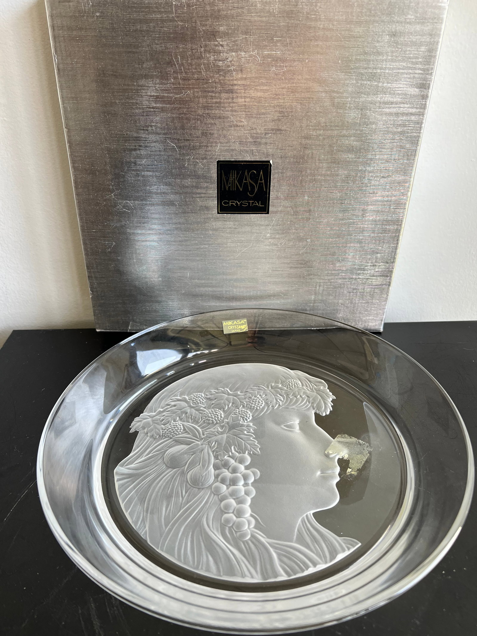 Vintage Mikasa Crystal 11" Plate Frosted Art Nouveau Maiden Grapevine Profile Japan: This vintage Mikasa clear crystal plate measures 11 inches in diameter and features a central embossed frosted glass relief of a woman’s profile adorned with a grapevine and berry crown in an Art No