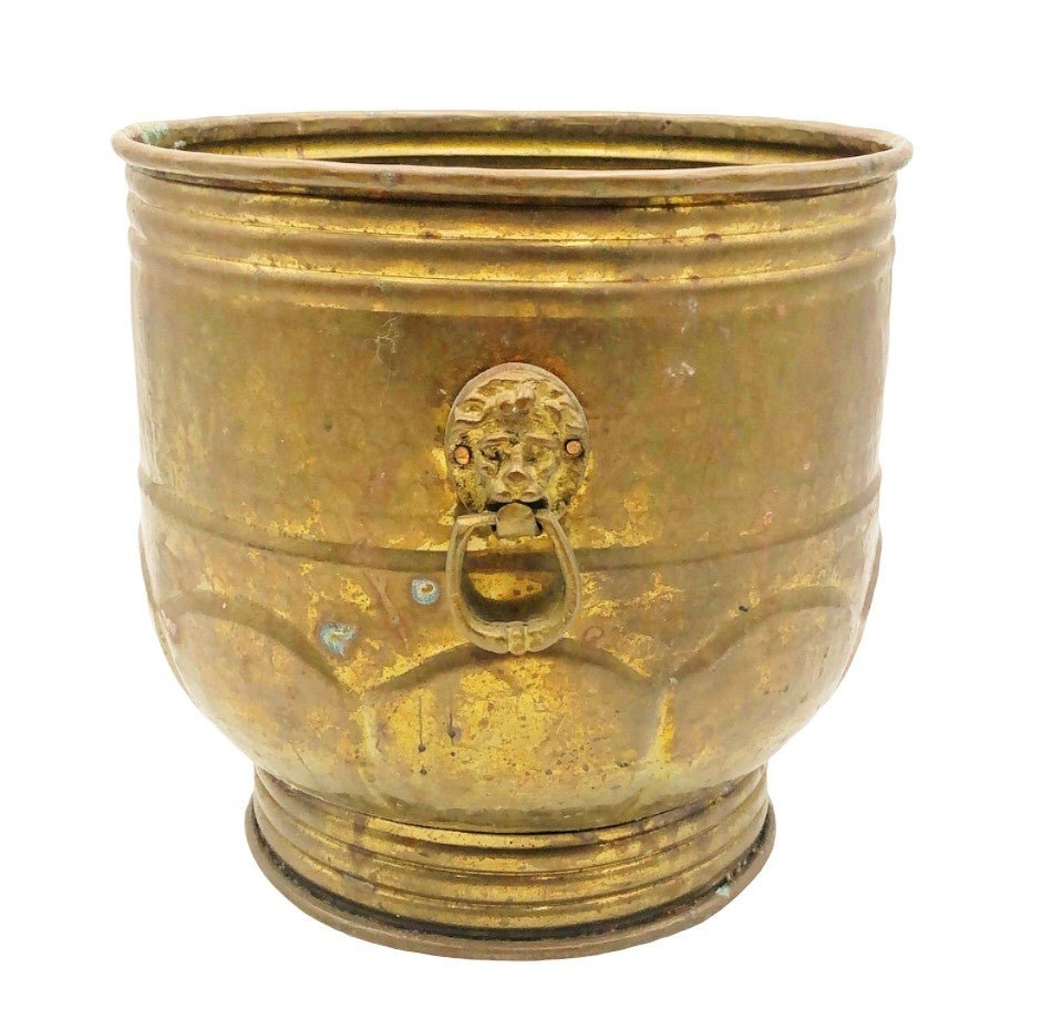 VIntage solid brass decorative planter with scalloped design on lower part of planter and side match (1 of 1)