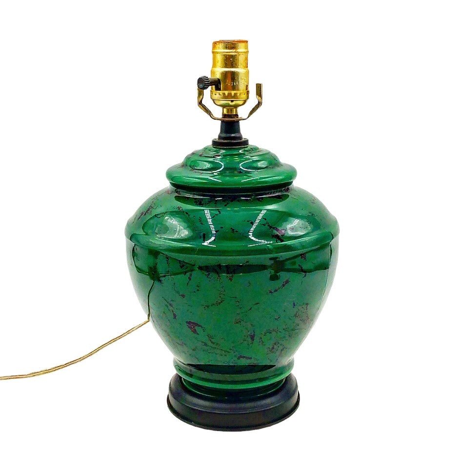 Vintage 80s glass green malachite style table lamp with black metal base. (1 of 1)