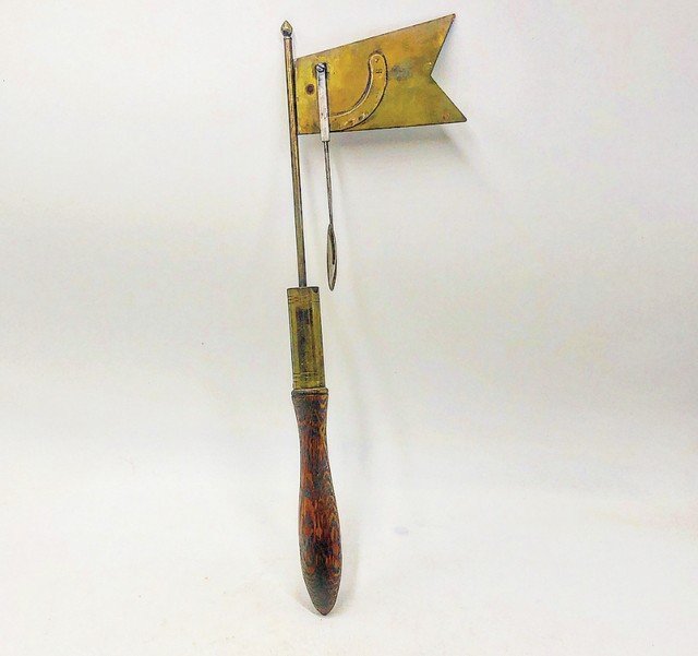 Antique Brass nautical wind gauge with wooden handle. (1 of 8)