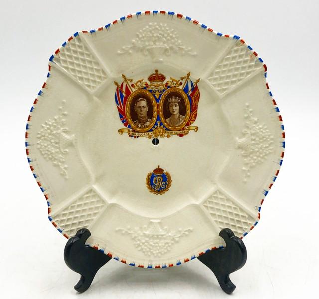 1937 Royal Coronation deco plate for KING GEORGE VI with QUEEN ELIZABETH. Hole in center of plate as (1 of 4)