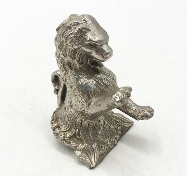 Vintage 1920s metal Franklin automobile raging Lion front hood grill emblem ornament. (1 of 4)