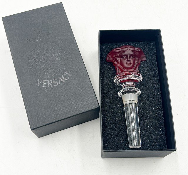 Versace Medusa head bottle stopper (1 of 2)