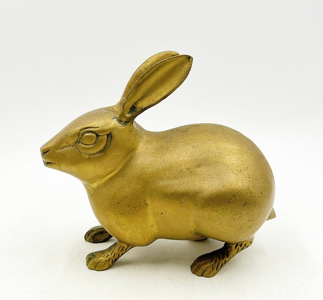 Rare heavy solid brass vintage brass bunny figure (1 of 1)