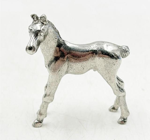 Miniature Kirk pewter stamped standing horse figure.: Miniature Kirk pewter stamped standing horse figure. Approx 2.5Ó tall x 2Ó x 1Ó