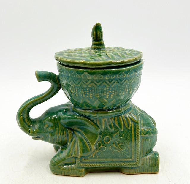 Vintage green washed style finish elephant box with lid. (1 of 1)