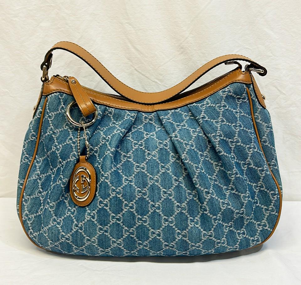 Authentic GUCCI Denim Hobo hand bag. (1 of 5)
