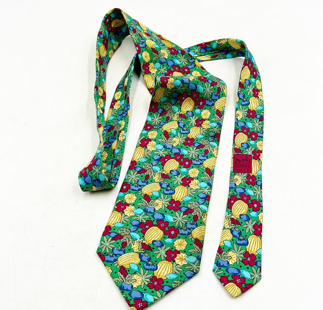 Vintage 80s Hermes Paris 100% silk tie. (1 of 2)