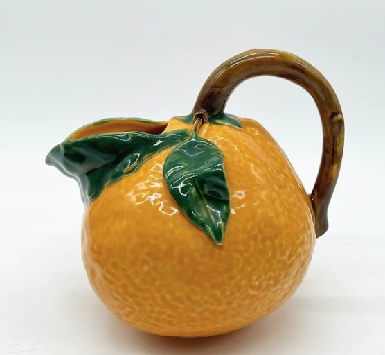 Vintage 80s realistic orange citrus water pitcher. (1 of 1)
