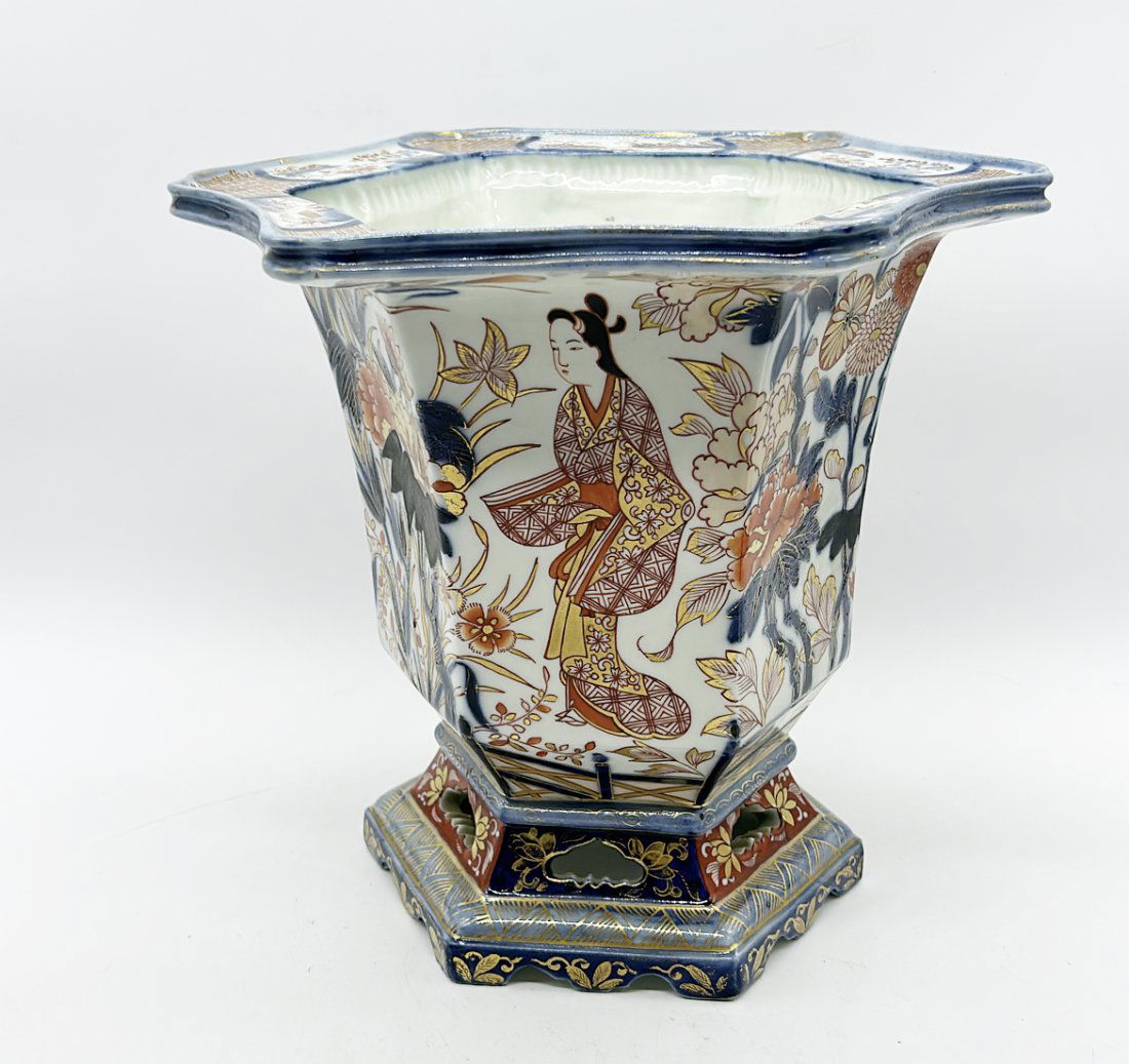 Large Scale Japanese Imari Planter Stunning Auction