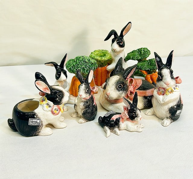 Vintage Fitz & Floyd bunnies lot with Omnibus carrot pieces. Glazed painted ceramic finish. As is. (1 of 4)