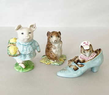 Lot set of 3 decorative Beatrix Potter figures. From the 80s made by Royal Albert, & Fredrick Warne: Lot set of 3 decorative Beatrix Potter figures. From the 80s made by Royal Albert, & Fredrick Warne & Co. Includes: little pig Robinson, Timmy Willie and the old woman who lived in a shoe. See photo