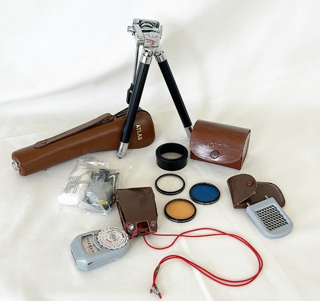 Large vintage camera accessories lot set. (1 of 9)