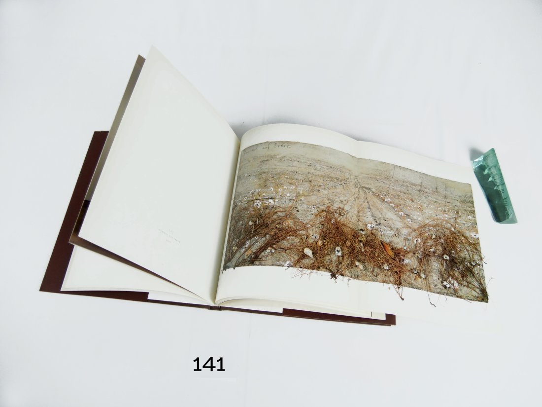 [ART-BOOKS] ANSELM KIEFER GEHEIMINIS DER FARNE, KUKJE GALLERY, SEOUL: [ART-BOOKS] Rare monograph from Kukje Gallery in Seoul of GEHEIMNIS DER FARNE (SECRETS OF THE FERN), a monumental series of relief paintings. A very beautiful book that reproduces the series in full-c