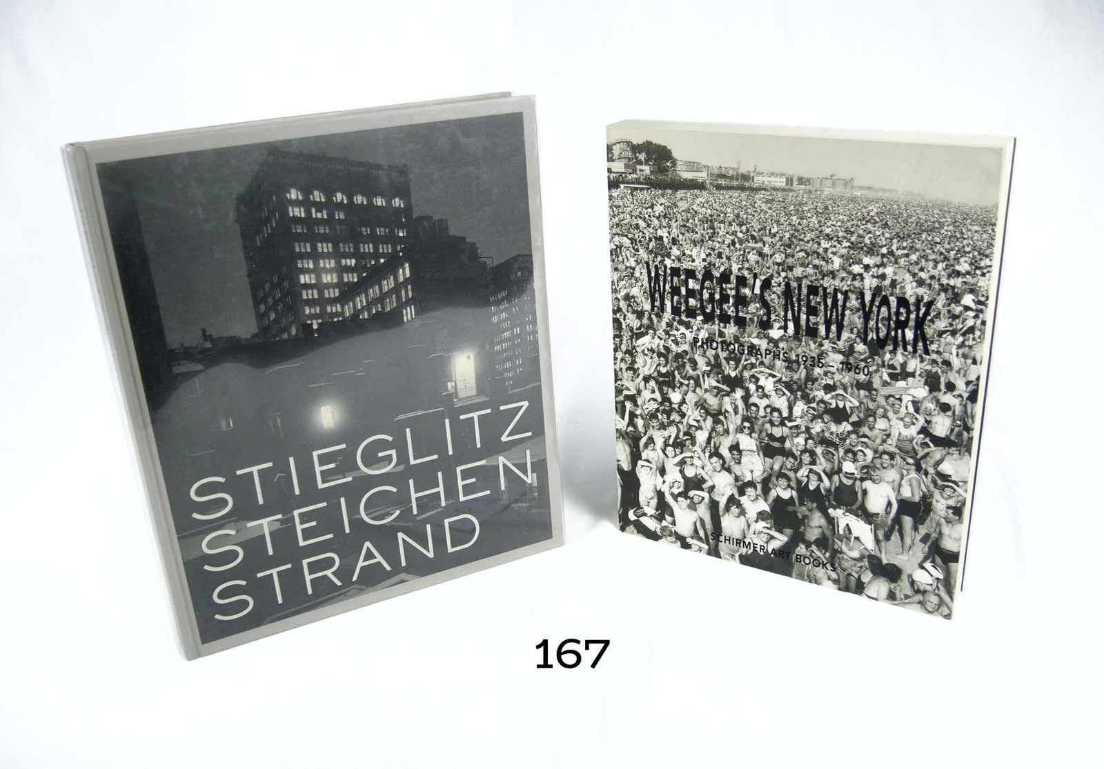 [PHOTO-BOOKS] STIEGLITZ, STEICHEN, STRAND AND WEEGEE'S NEW YORK (1 of 4)