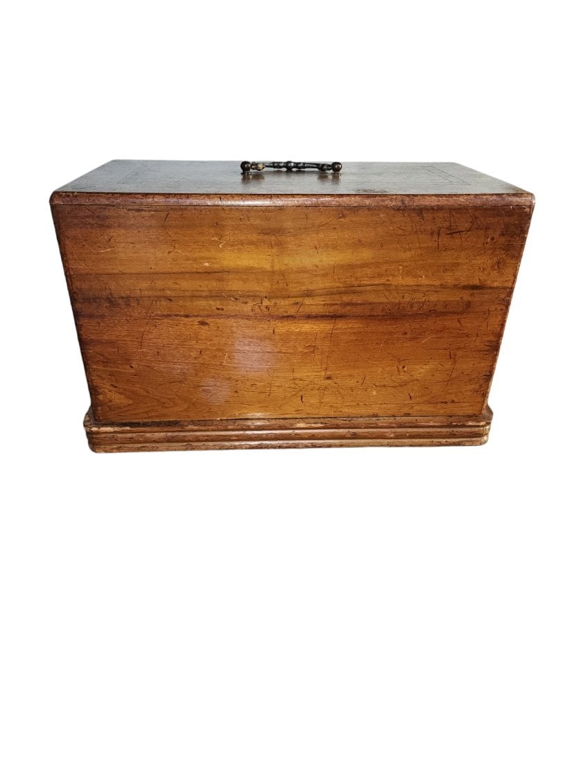 Very Early Frister & Rossmann Sewing Machine in Original Inlaid Case Circa 1876 (1 of 10)