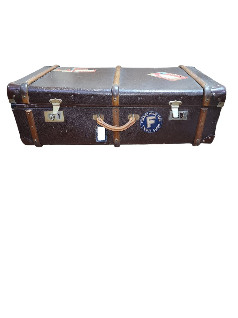 1930s Vintage C.E. Kitchings Australia Large Bentwood Hardshell Steamer Trunk: Very cool vintage well-travelled bentwood hardshell steamer trunk, made by renowned maker C.E. Kitching of Sydney Australia, with Cunard and White Star voyage labels, brass hardware, bentwood strappin