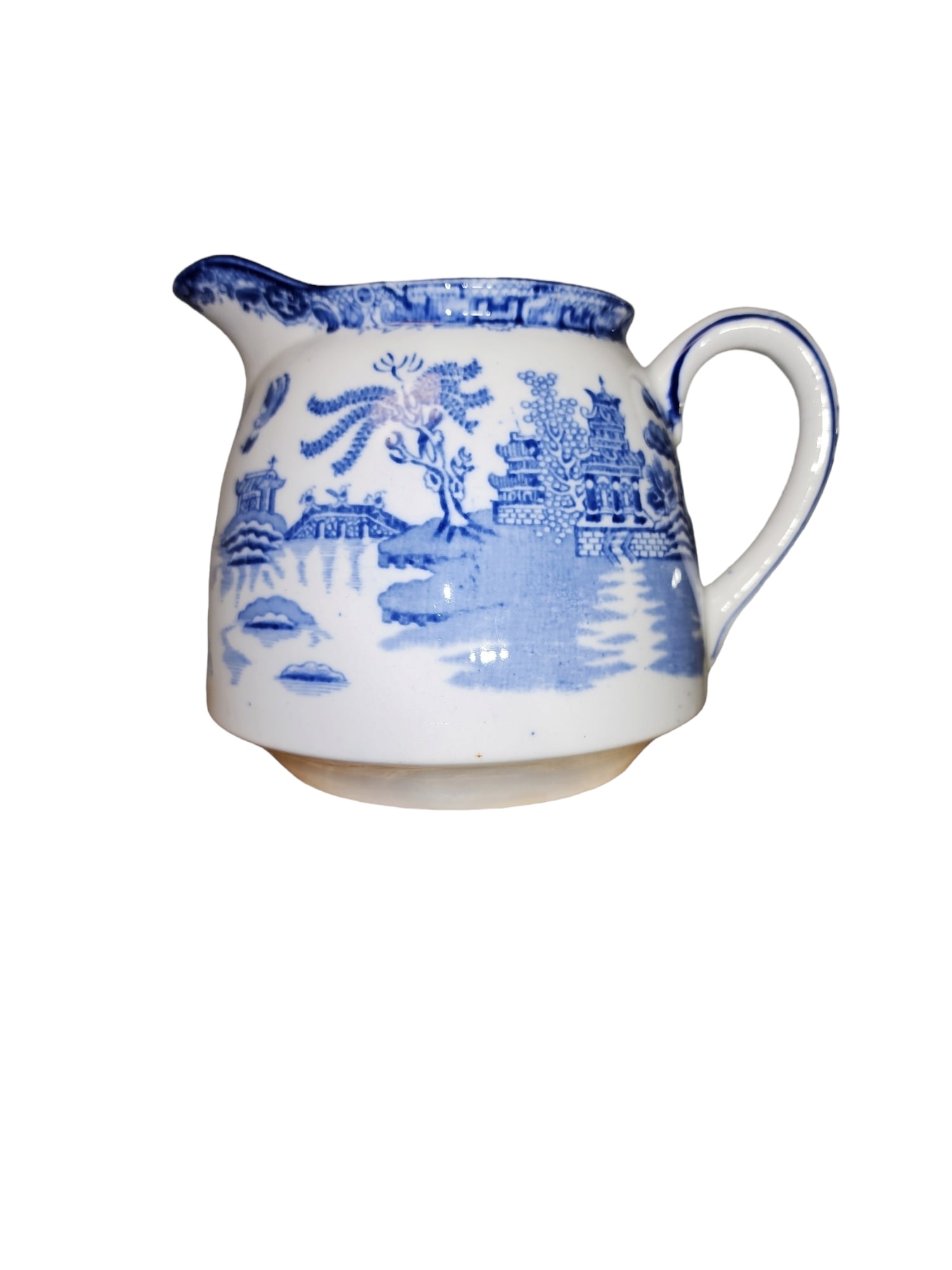 1910 - 1925 Gibson and Sons Water Jug: Circa 1910-1925 Gibson & Sons Burslem blue and white water jug in Willow pattern. Backstamp present. Excellent condition, no flaws.Measures 7 x 6 x 5 inches