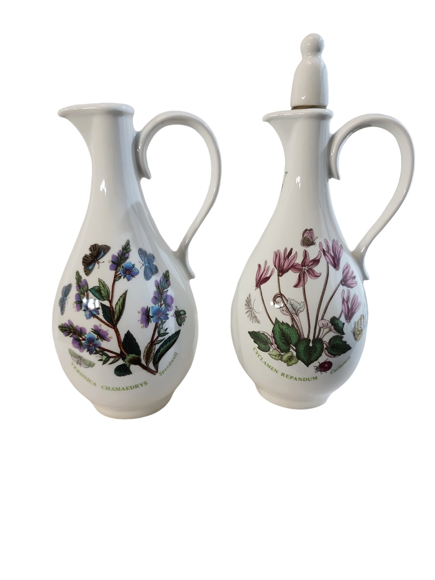 Vintage Portmeirion Botanic Garden Oil and Vinegar Cruet Set: Beautiful vintage Portmeirion Botanic Garden oil and vinegar cruet set, in excellent condition. This set consisting of Speedwell and Cyclamen flower motifs, one with stopper and one without, backstamp