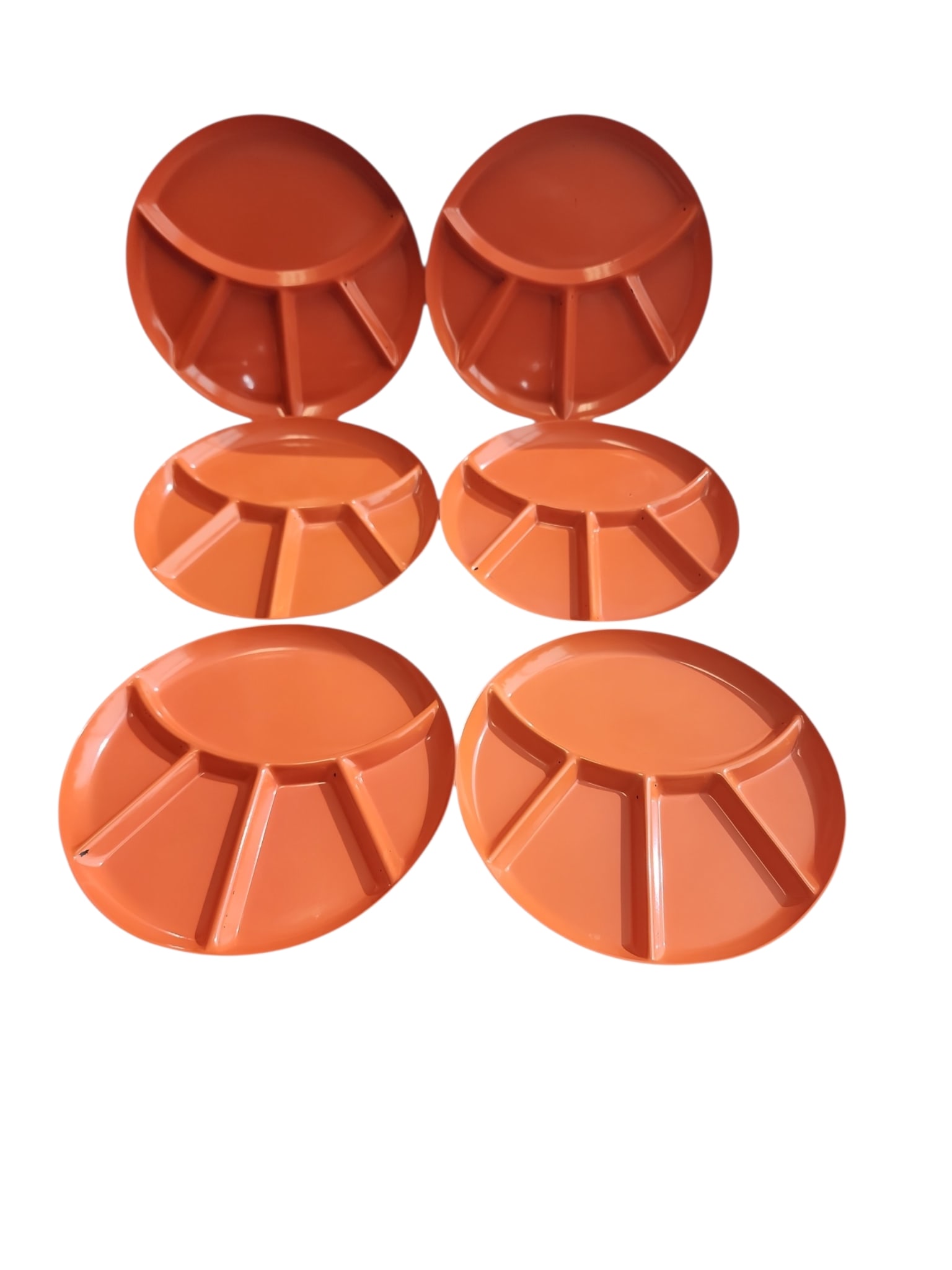 Mid Century Modern W.T. Grants Melamine Divided Plates - set of Six: Excellent condition set of 6 MCM divided dining plates, originally made for sale by W.T. Grants department stores.Measure 9 x 9 x .75 inches each