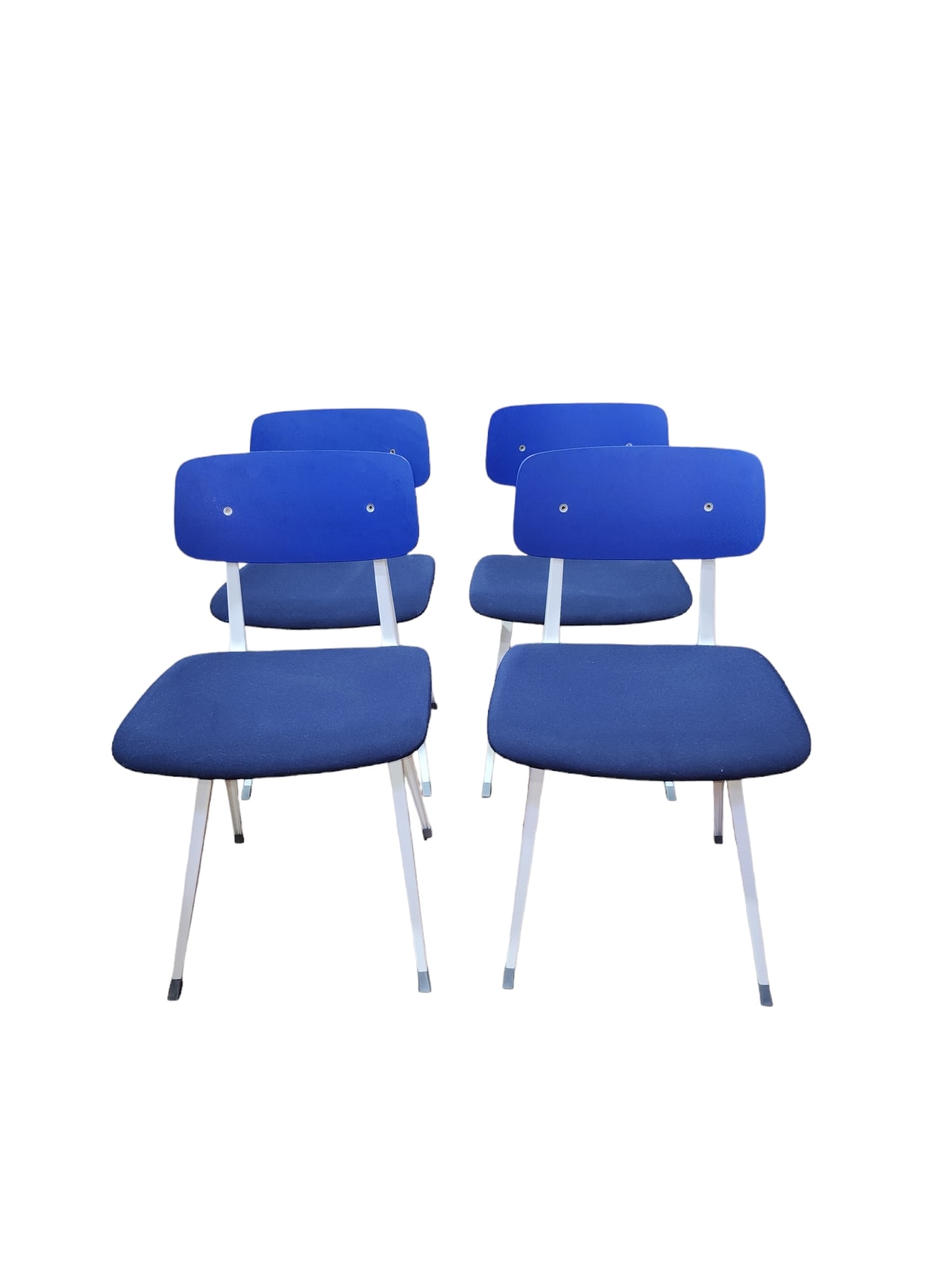 1970s Friso Kramer and Wim Rietveld Result Chairs for Hay and Ahrend - Set of 4: Striking set of four Dutch Hay and Ahrend office chairs, designed by Friso Kramer and Wim Rietveld, in the Result model, with vibrant blue fabric and oak veneer. All four chairs are in excellent, like