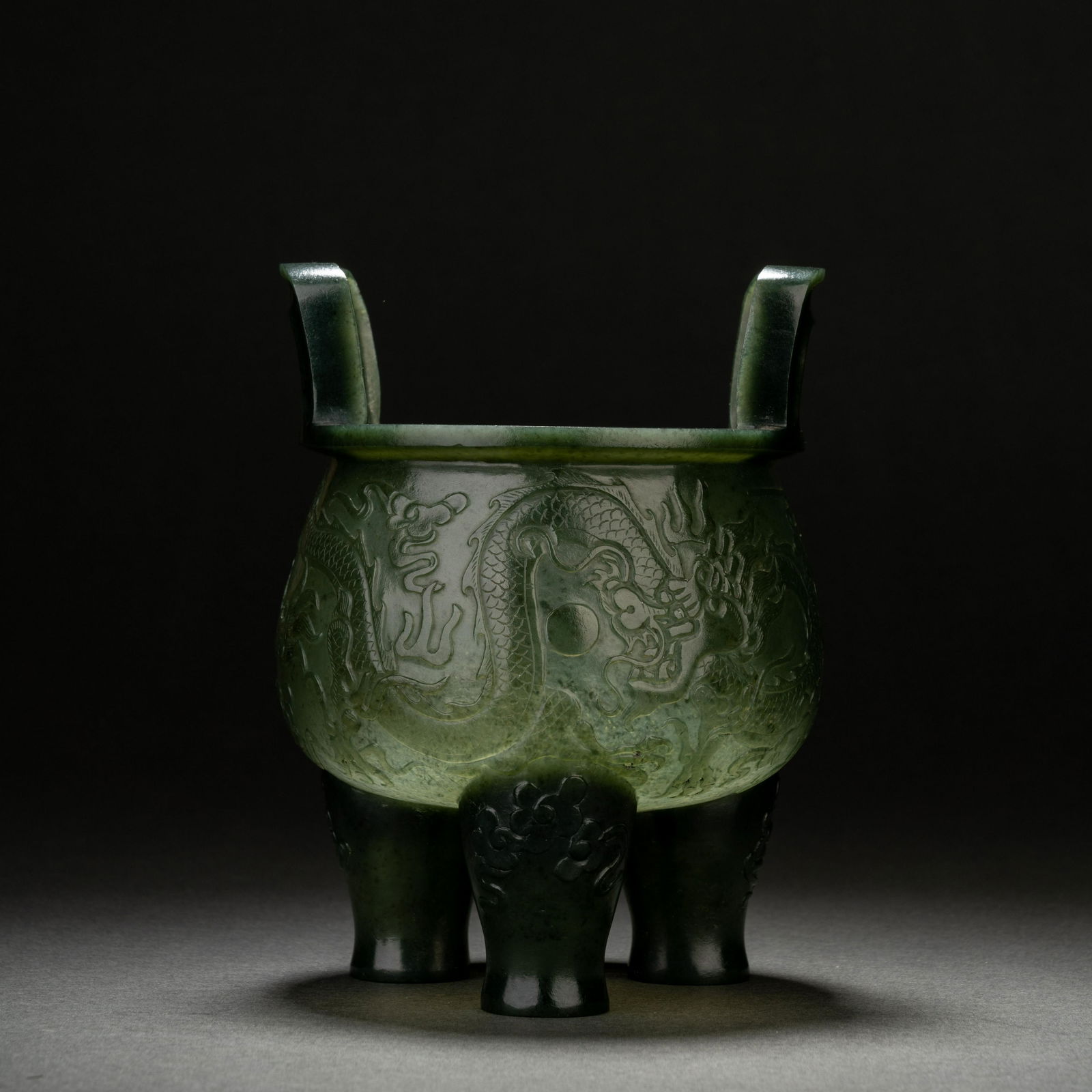 Qing jasper dragon pattern incense burner (1 of 11)