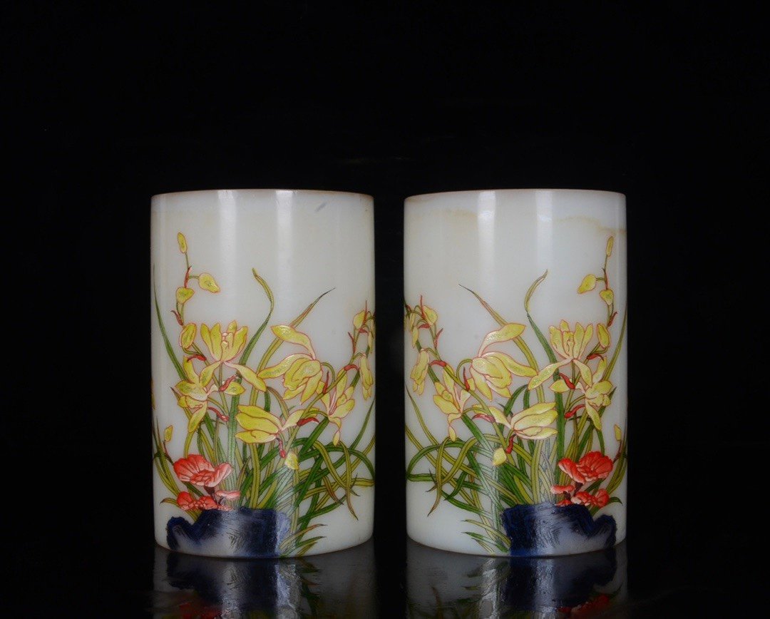 Qing Yongzheng enamel color orchid pattern feeder pen holder pair: Qing Yongzheng enamel color orchid pattern feeder pen holder pair