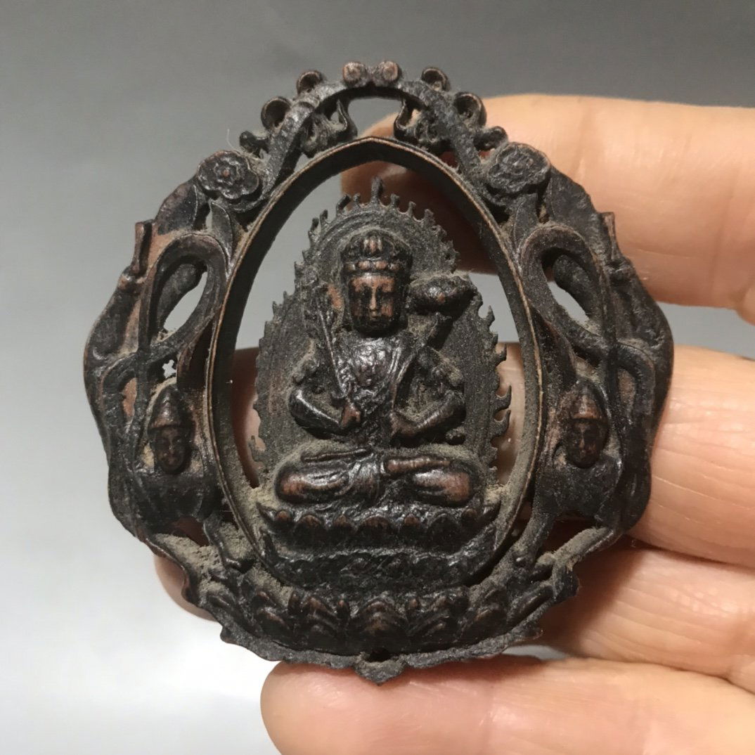 Old sandalwood Buddha brand (1 of 7)