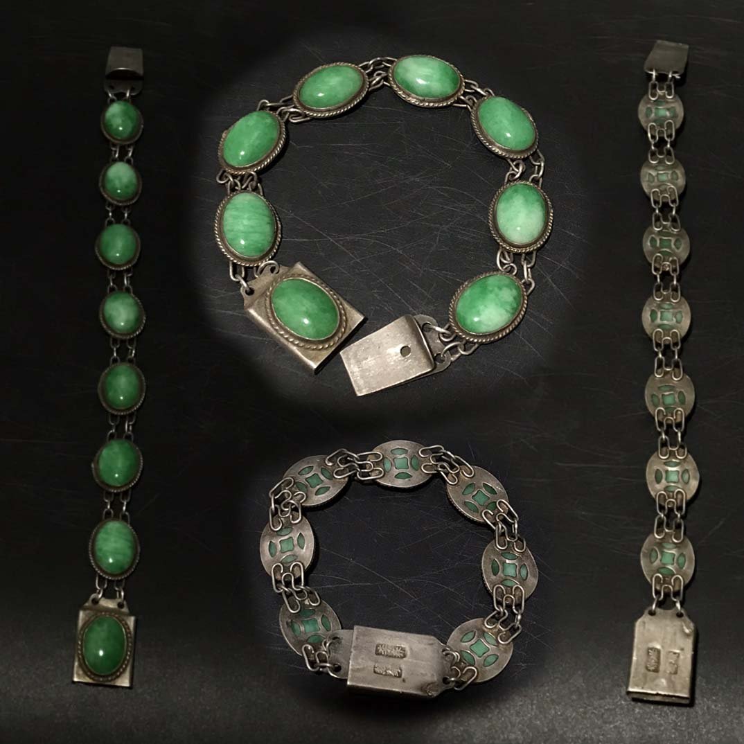 Jade Jade Bracelet Covered in Real Silver: Jade Jade Bracelet Covered in Real Silver High 19.5CM weight: 18.6g Freight: 1.International Freight: Foreign shipping charges are determined by destination. 2.All itmes are shipped from the japan 3.P