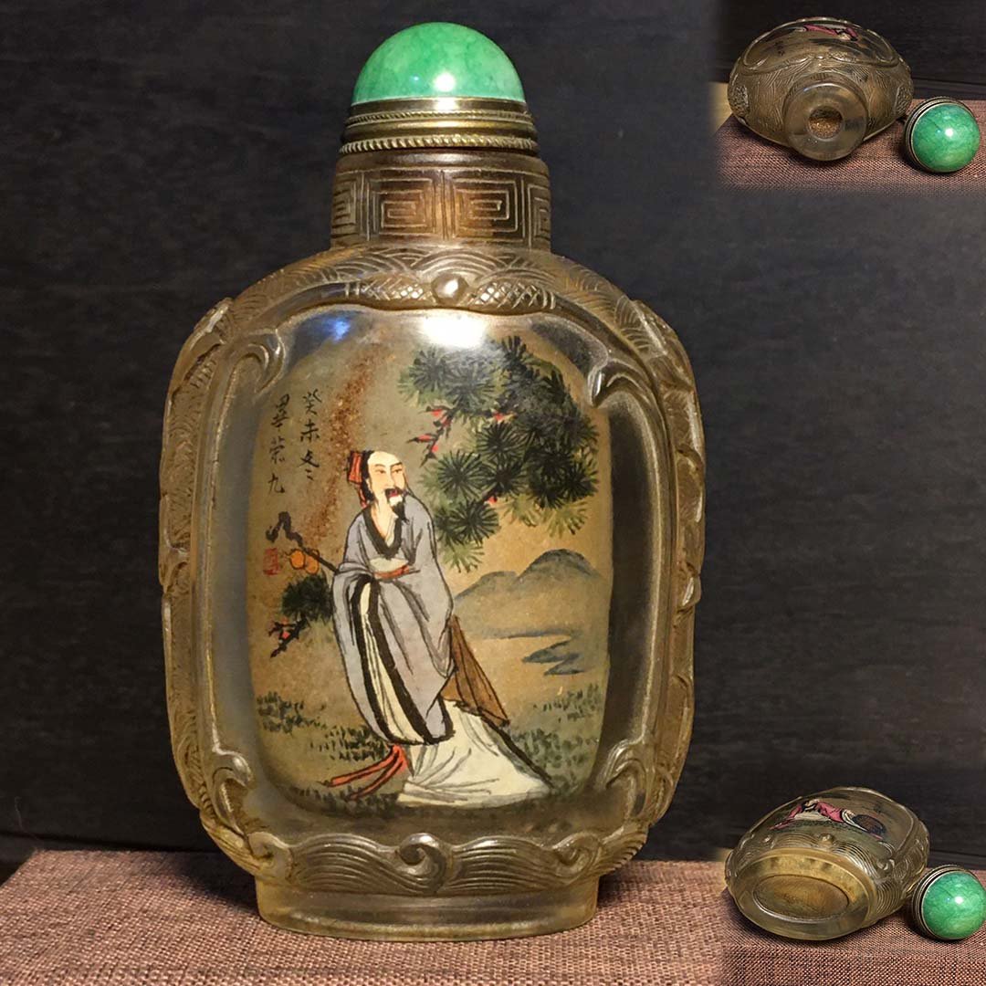 Snuff bottle with glass carving and interior painting (1 of 9)