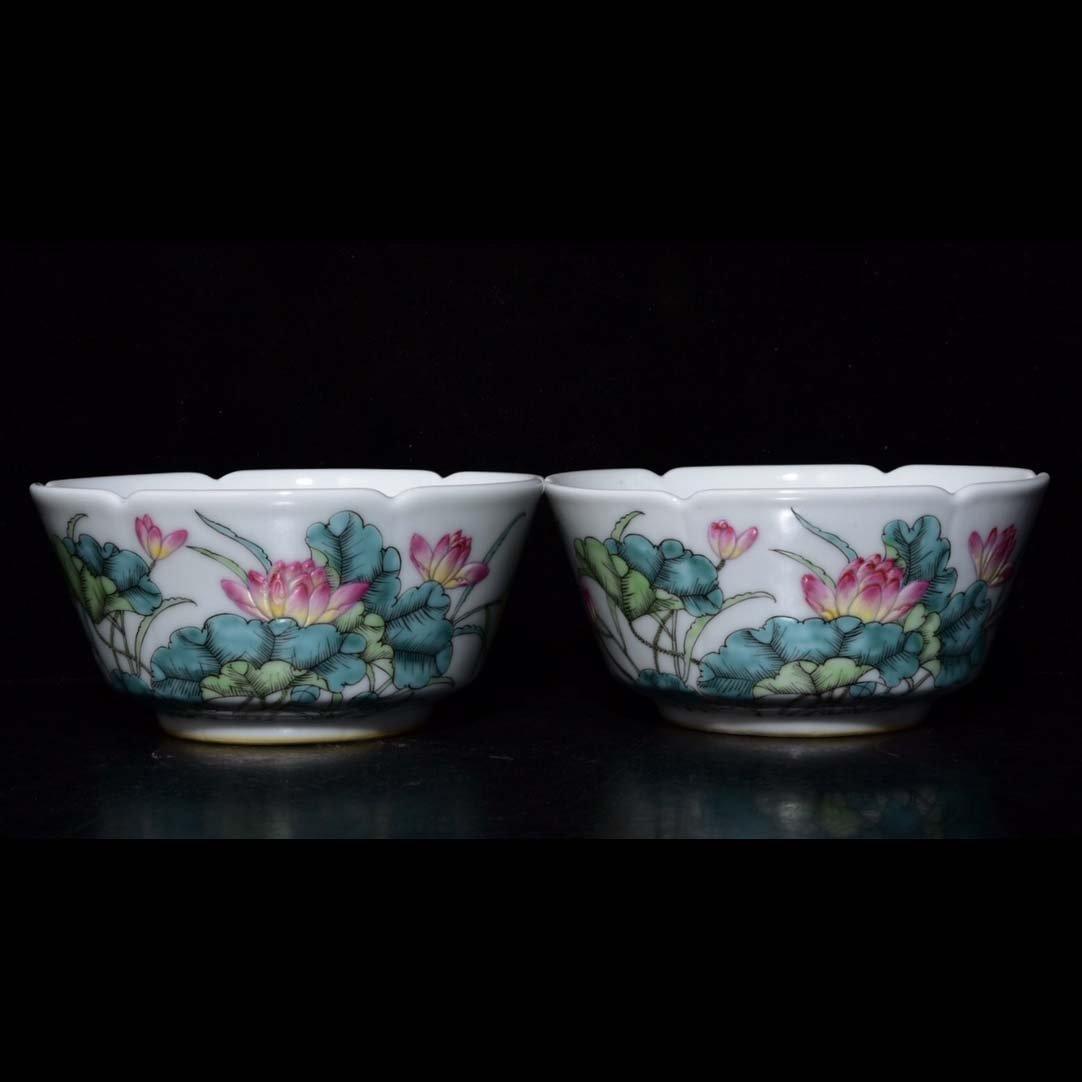 A pair of Yongzheng pastel lotus bowls, Qing Dynasty (1 of 7)