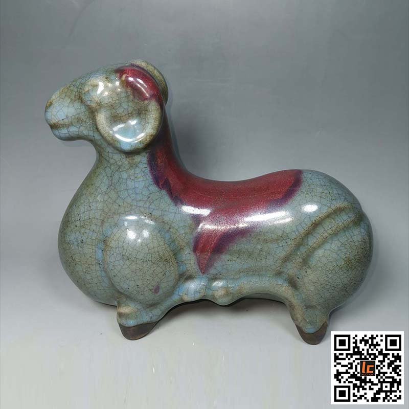 Jun Kiln Sheep Pillow in Song Dynasty (1 of 9)