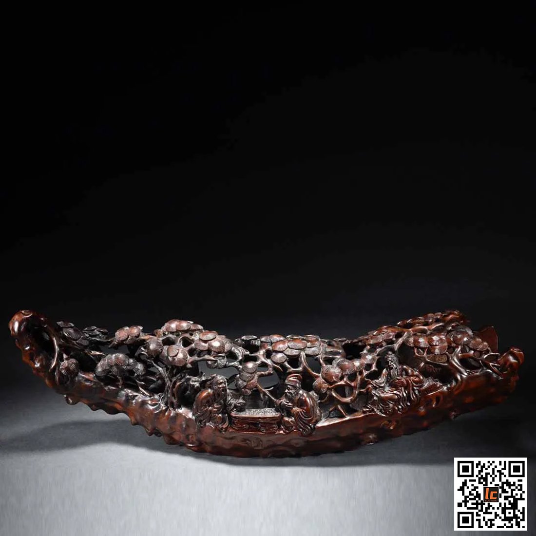 Bamboo carvings of characters and stories (1 of 9)