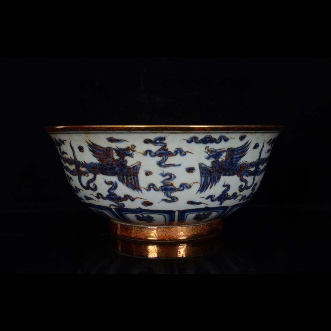 Chenghua blue and white porcelain bowl with golden phoenix pattern, Ming Dynasty (1 of 10)
