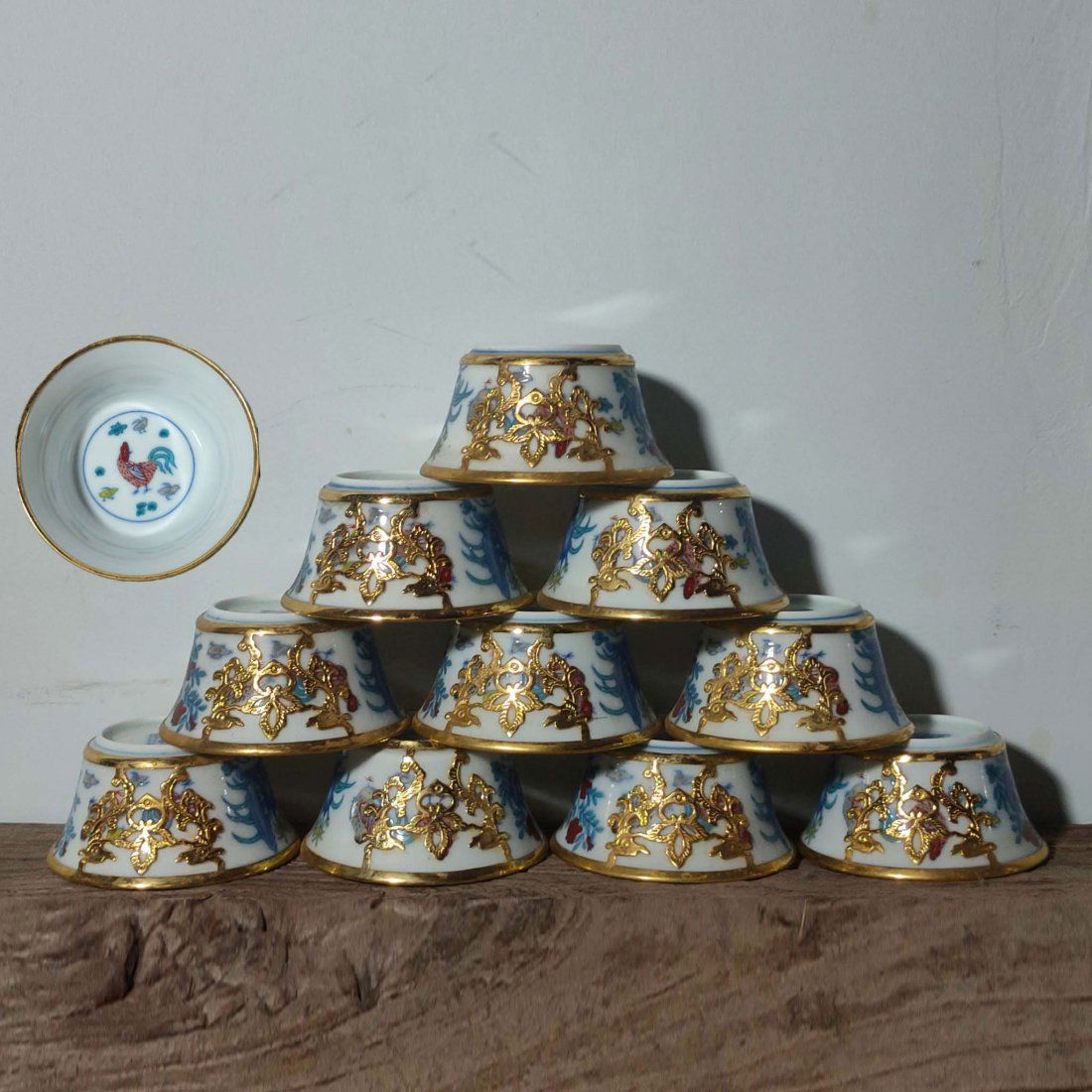 Ming Dynasty Chenghua Doucai inlaid gold chicken jar cup (1 of 8)