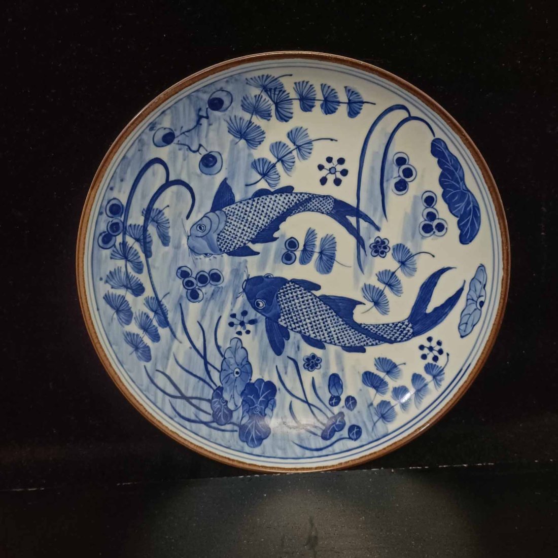 Qing blue and white fish pattern plate (1 of 8)