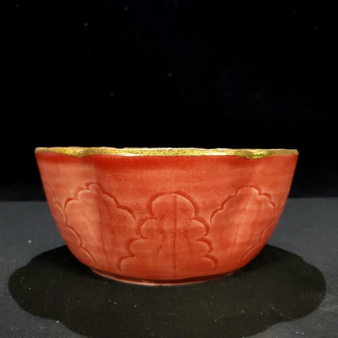Song Dynasty Ding kiln carved flower cow pattern gold-covered bowl with flower mouth (1 of 10)