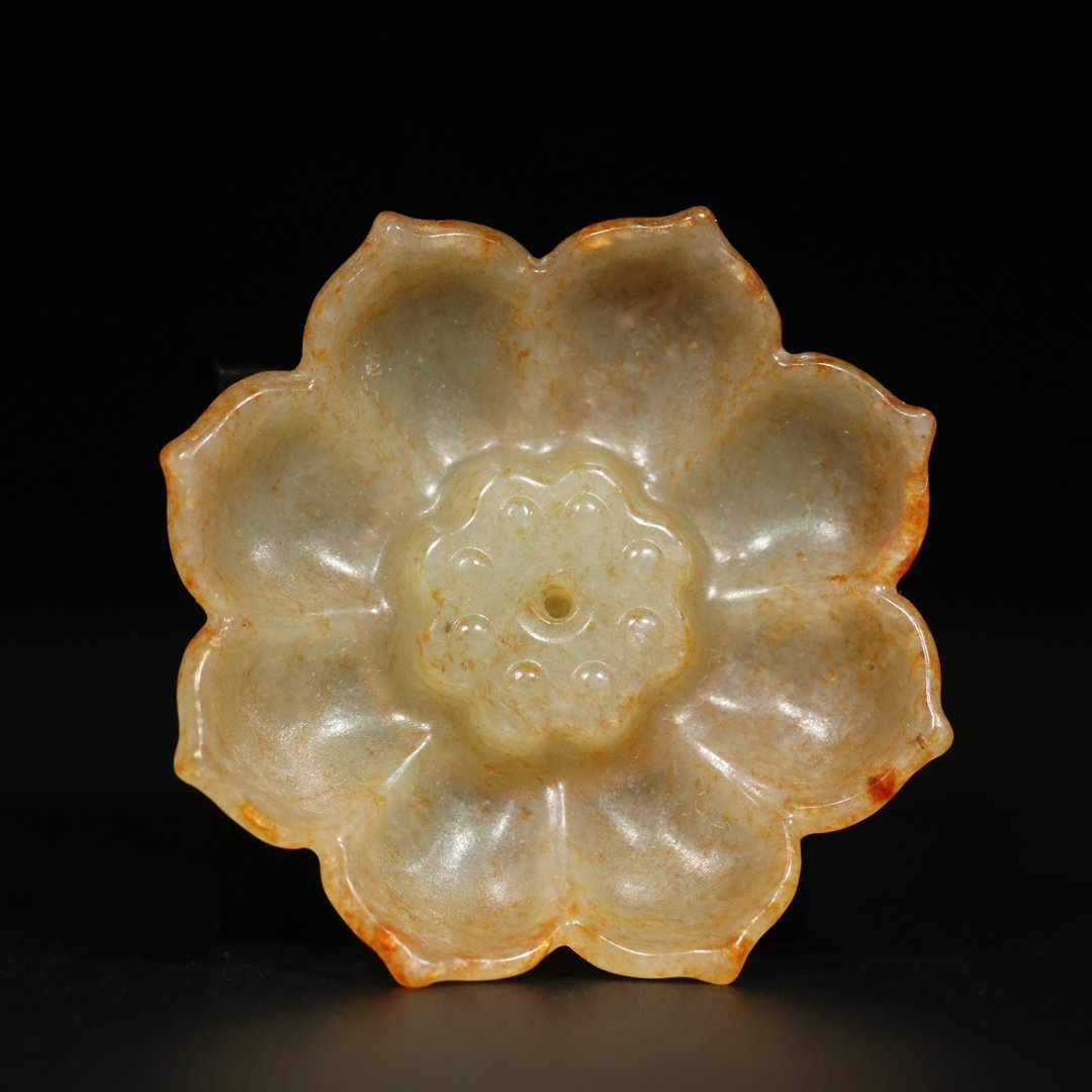 Fine old collection of old Hetian jade from the Qing Dynasty [lotus incense stick] ornaments (1 of 10)