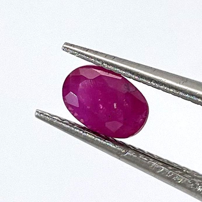 1.69 CT Natural Red Ruby Loose stone (1 of 4)