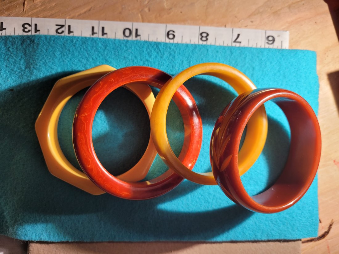 4 ANTIQUE JEWELRY BAKELITE BRACELETS COLLECTION COLORFUL (1 of 9)