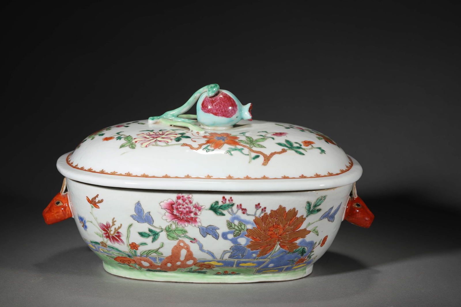 CHINESE PORCELAIN FAMILLE ROSE FLORAL PATTERN CONGEE JAR: CHINESE PORCELAIN FAMILLE ROSE FLORAL PATTERN CONGEE JAR Height: 7 1/2 in. (19 cm), Ear Distance: 12 7/8 in. (33 cm) Click here for high resolution images.