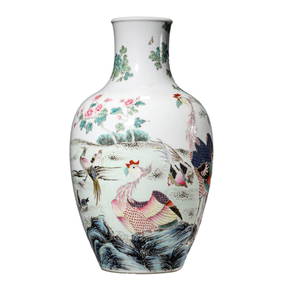 A CHINESE FAMILLE ROSE VASE WITH PHOENIX DESIGN, MARKED "DA QING YONGZHENG NIAN ZHI," POSSIBLY QING (1 of 3)
