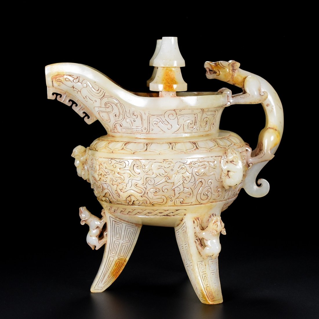 Chinese antique natural hetian jade carving dragon cup: Chinese antique natural hetian jade carving dragon cup