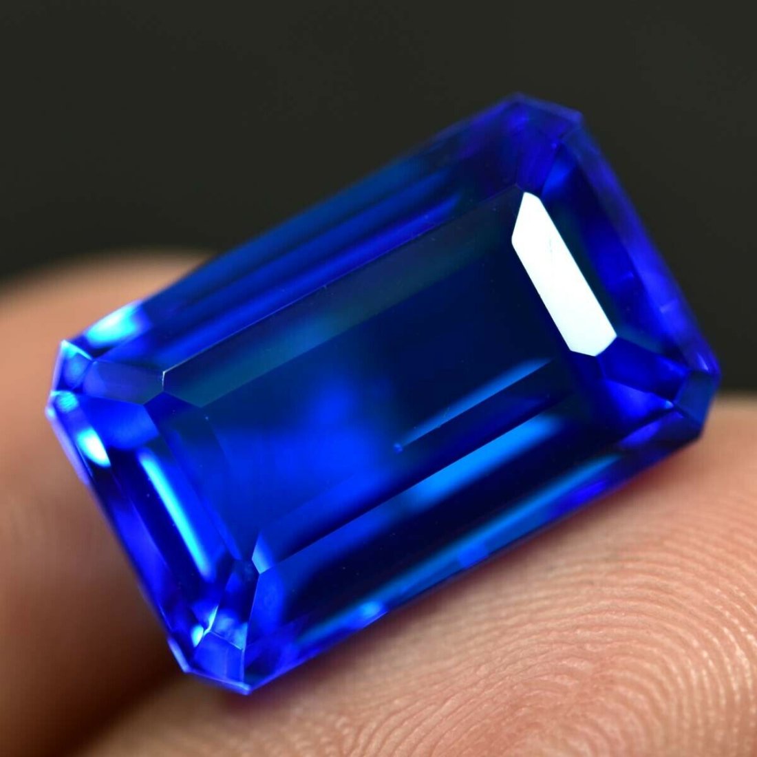 10.73ct Rectangle SHAPE NATURAL AAAAA D-BLOCK VIOLET BLUE TANZANITE LOOSE GEMSTO: 10.73ct Rectangle SHAPE NATURAL AAAAA D-BLOCK VIOLET BLUE TANZANITE LOOSE GEMSTO