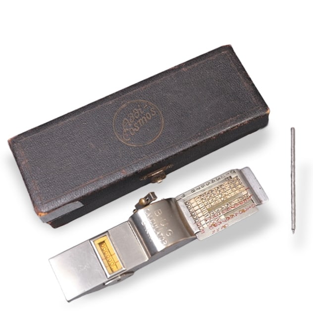 1922-1924 GERMAN BERLIN ORIGINAL MECHANICAL SMALL B.U.G. ANTIQUE CALCULATOR: Dimensions: 23x9x5cm (9 x 3 1/2 x 2 inches). Made of full metal, in near-new condition. Brand B.U.G., manufactured by Bergmann Universal Gesellschaft mbH in Berlin in 1922.