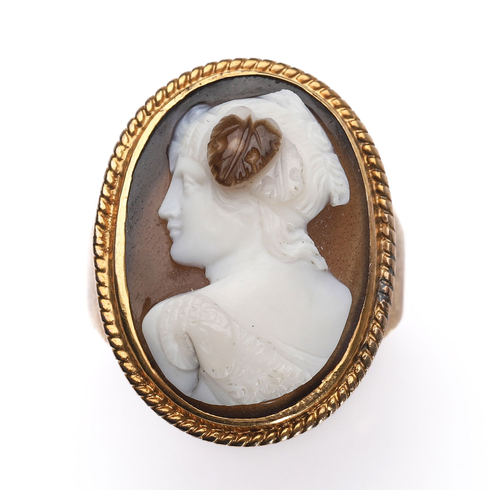 A GOLD RING SET WITH A CAMEO OF A LADY IN PROFILE (1 of 5)