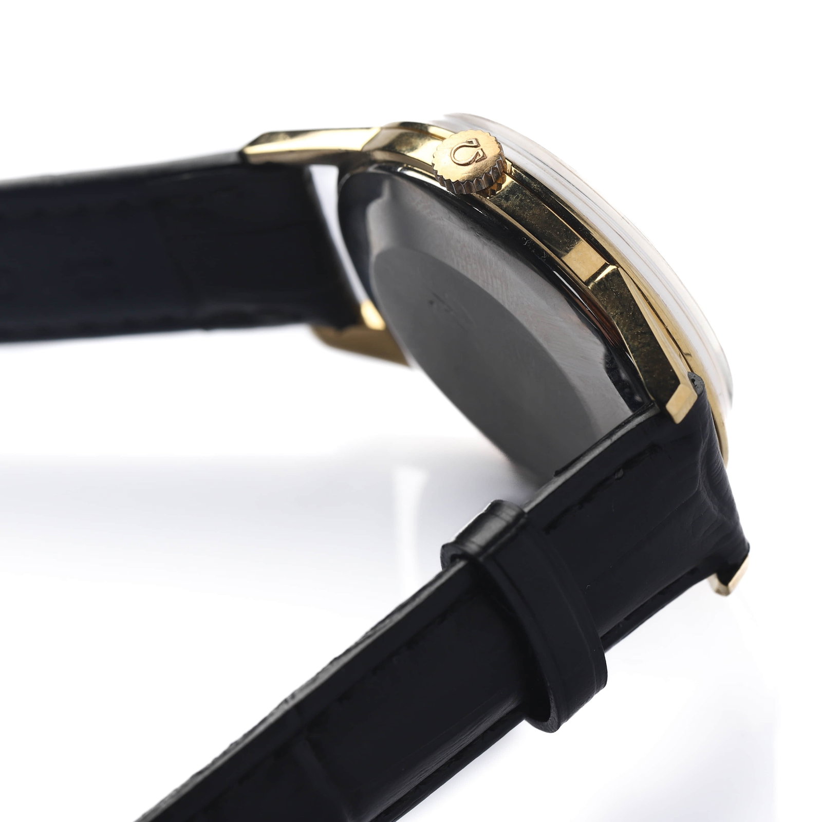 OMEGA GOLD-TONE WRISTWATCH WITH CHAMPAGNE DIAL. - 9