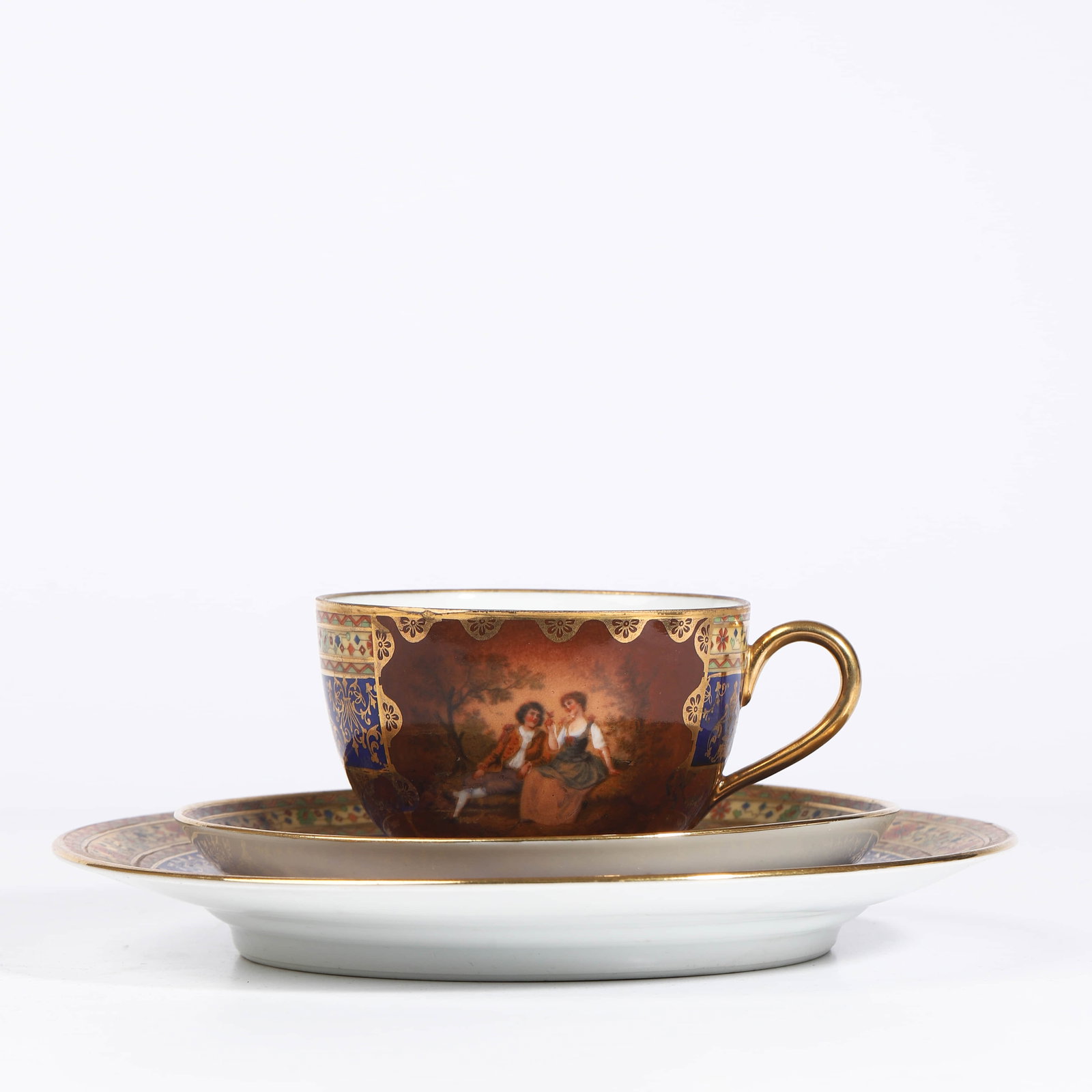A CONTINENTAL PORCELAIN CUP AND SAUCER SET - 2